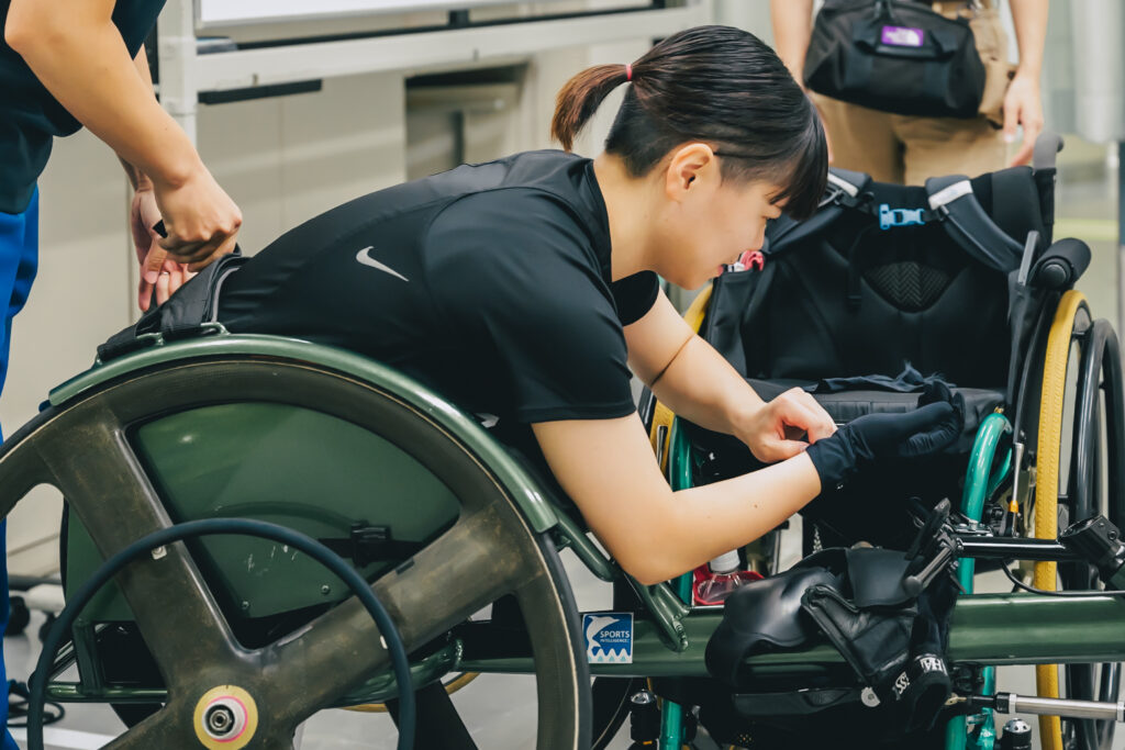 練習中の西村さんの写真