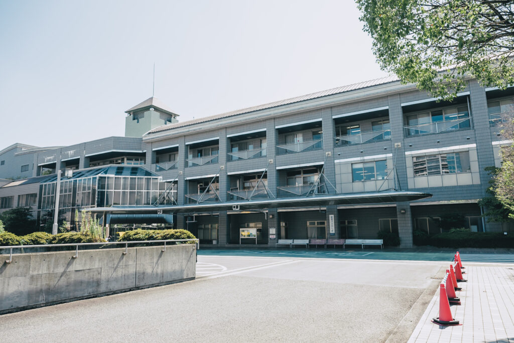 横浜ラポールの外観写真